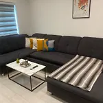 Vibrant 3Br Tottenham Home, Private Garden Wifi Parking Free On Request